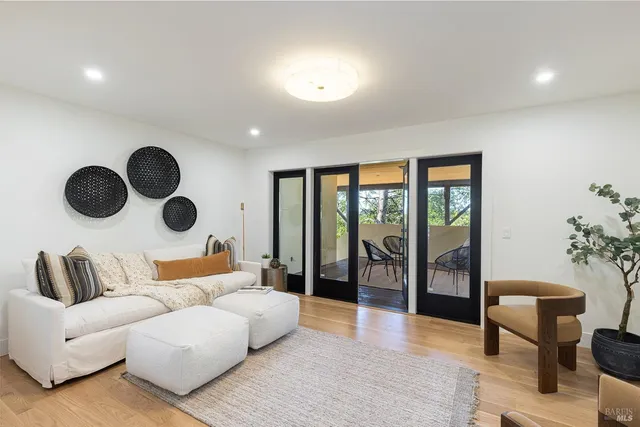 $2,949,000 | 559 East Spring Street, Napa, CA 94559