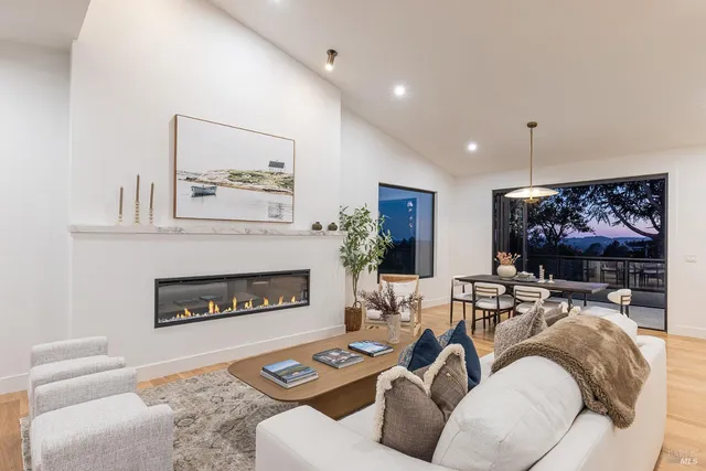 $2,949,000 | 559 East Spring Street, Napa, CA 94559