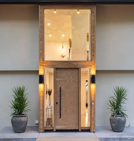 $2,949,000 | 559 East Spring Street, Napa, CA 94559