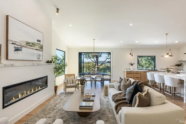 $2,949,000 | 559 East Spring Street, Napa, CA 94559