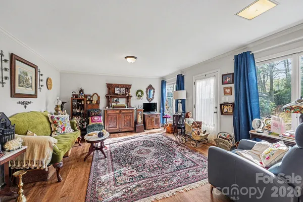 $435,000 | 507 Florham Drive, High Point, NC 27262