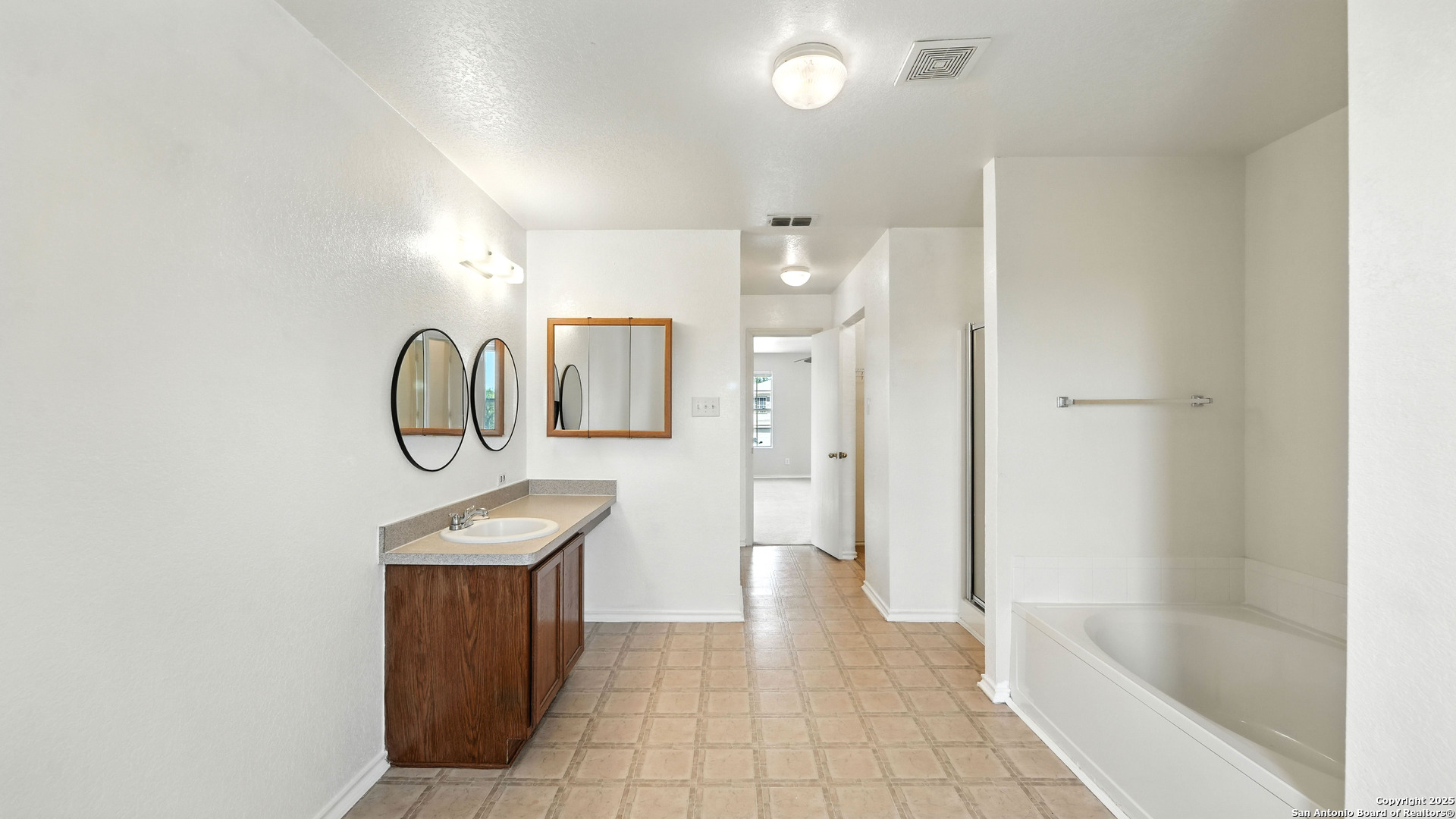 209 Hinge Path Cibolo, TX 78108 - Photo 23 of 40