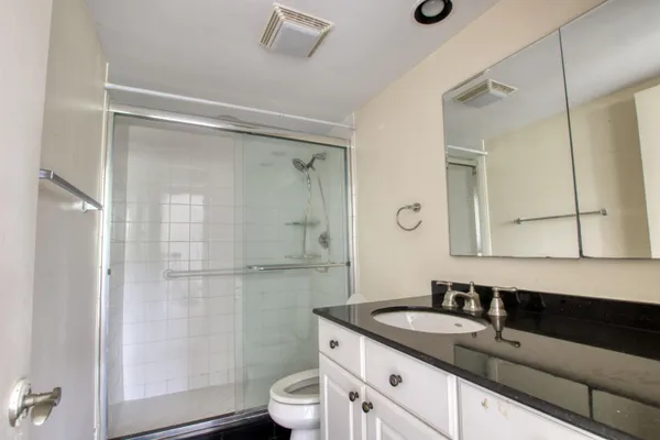 $2,000 | 4489 Luxemburg Court, Unit 101, Lake Worth, FL 33467