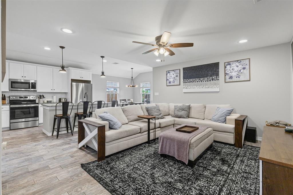 2104 Shane Avenue Fort Worth, TX 76134 - Photo 11 of 39