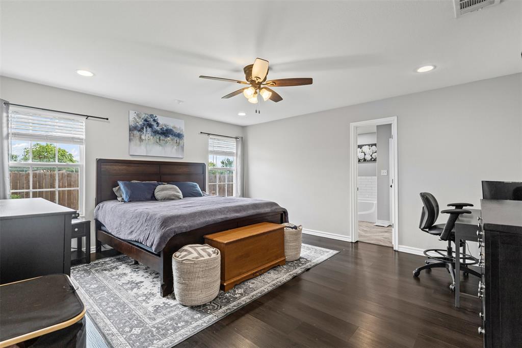 2104 Shane Avenue Fort Worth, TX 76134 - Photo 20 of 39