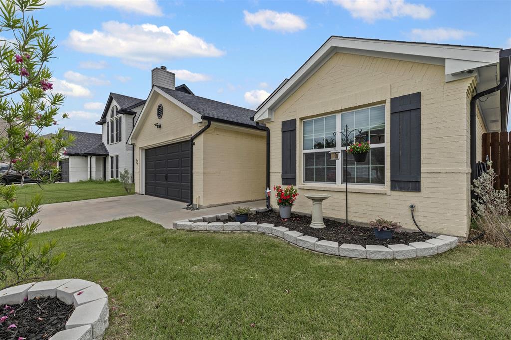 2104 Shane Avenue Fort Worth, TX 76134 - Photo 2 of 39