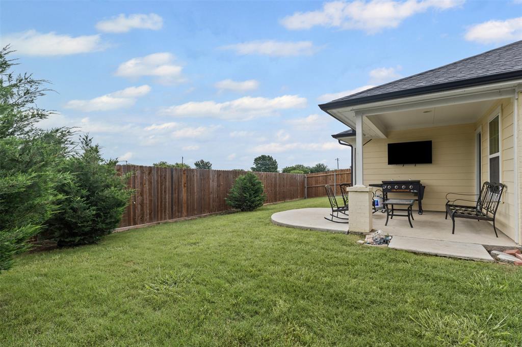 2104 Shane Avenue Fort Worth, TX 76134 - Photo 27 of 39