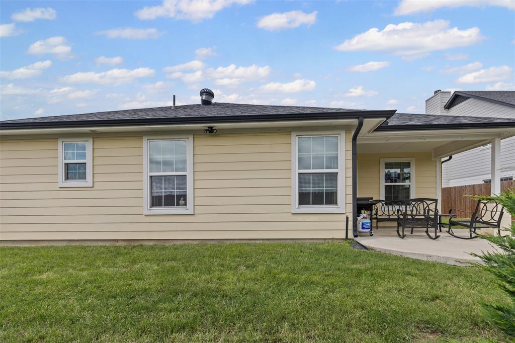 2104 Shane Avenue Fort Worth, TX 76134 - Photo 29 of 39