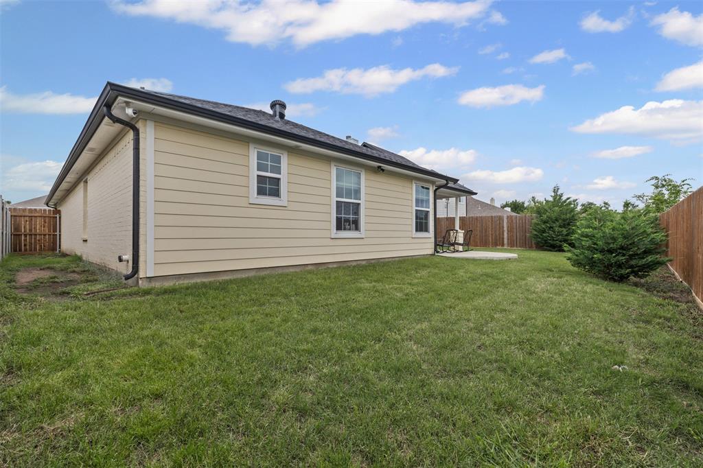 2104 Shane Avenue Fort Worth, TX 76134 - Photo 31 of 39