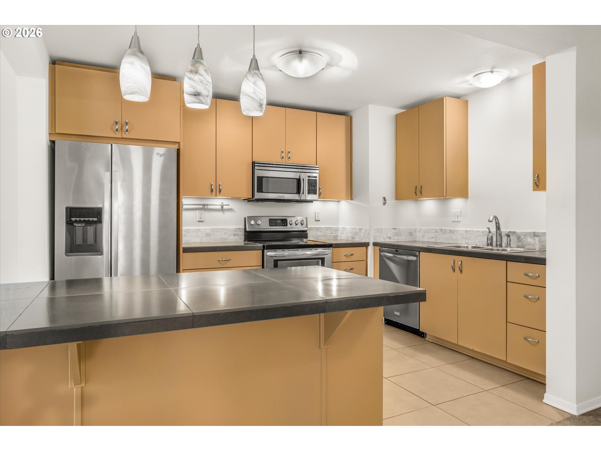 200 Southwest Burnham Road, Unit T404 Lake Oswego, OR 97034 - Photo 14 of 36