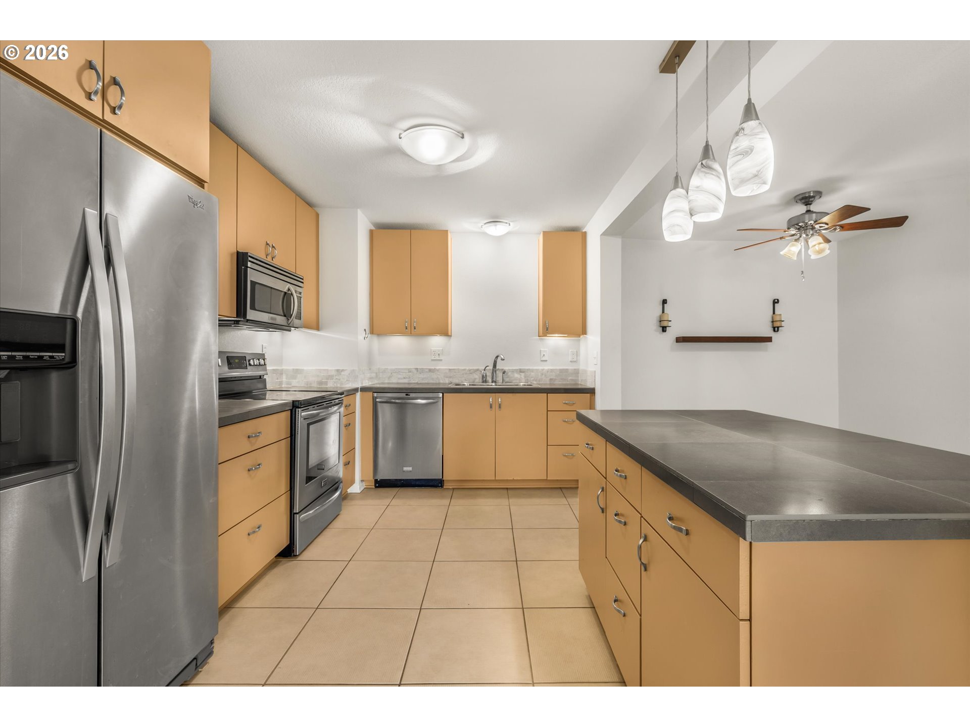 200 Southwest Burnham Road, Unit T404 Lake Oswego, OR 97034 - Photo 15 of 36