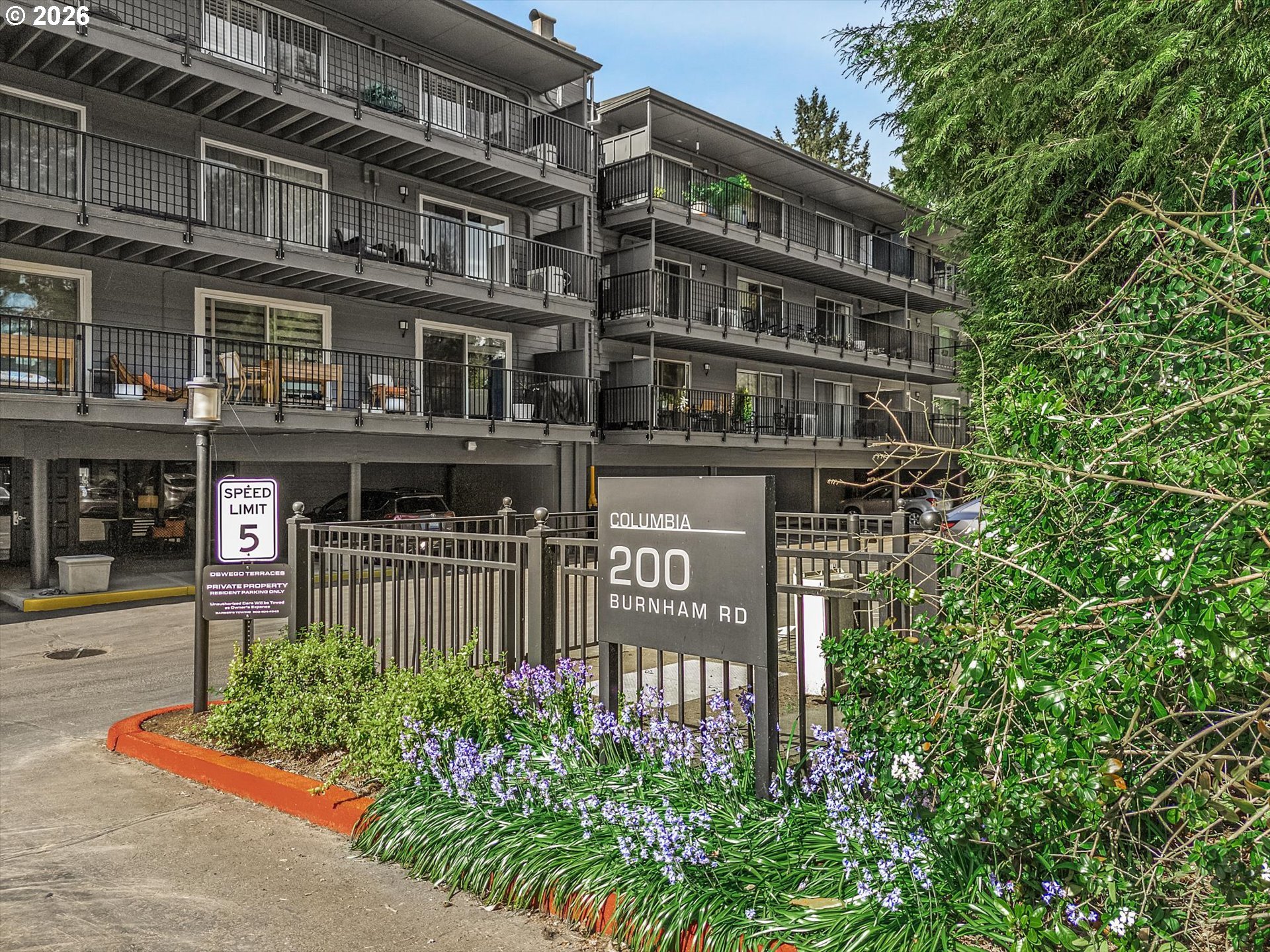 200 Southwest Burnham Road, Unit T404 Lake Oswego, OR 97034 - Photo 3 of 36