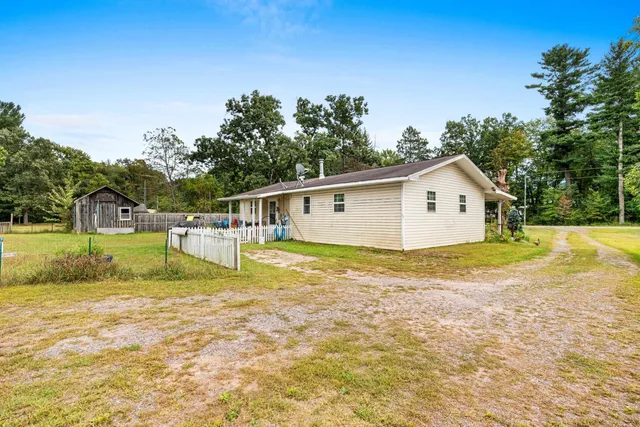 $469,900 | 458 County Rd O, Hancock, WI 54943