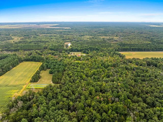 $469,900 | 458 County Rd O, Hancock, WI 54943