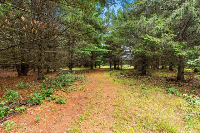 $469,900 | 458 County Rd O, Hancock, WI 54943