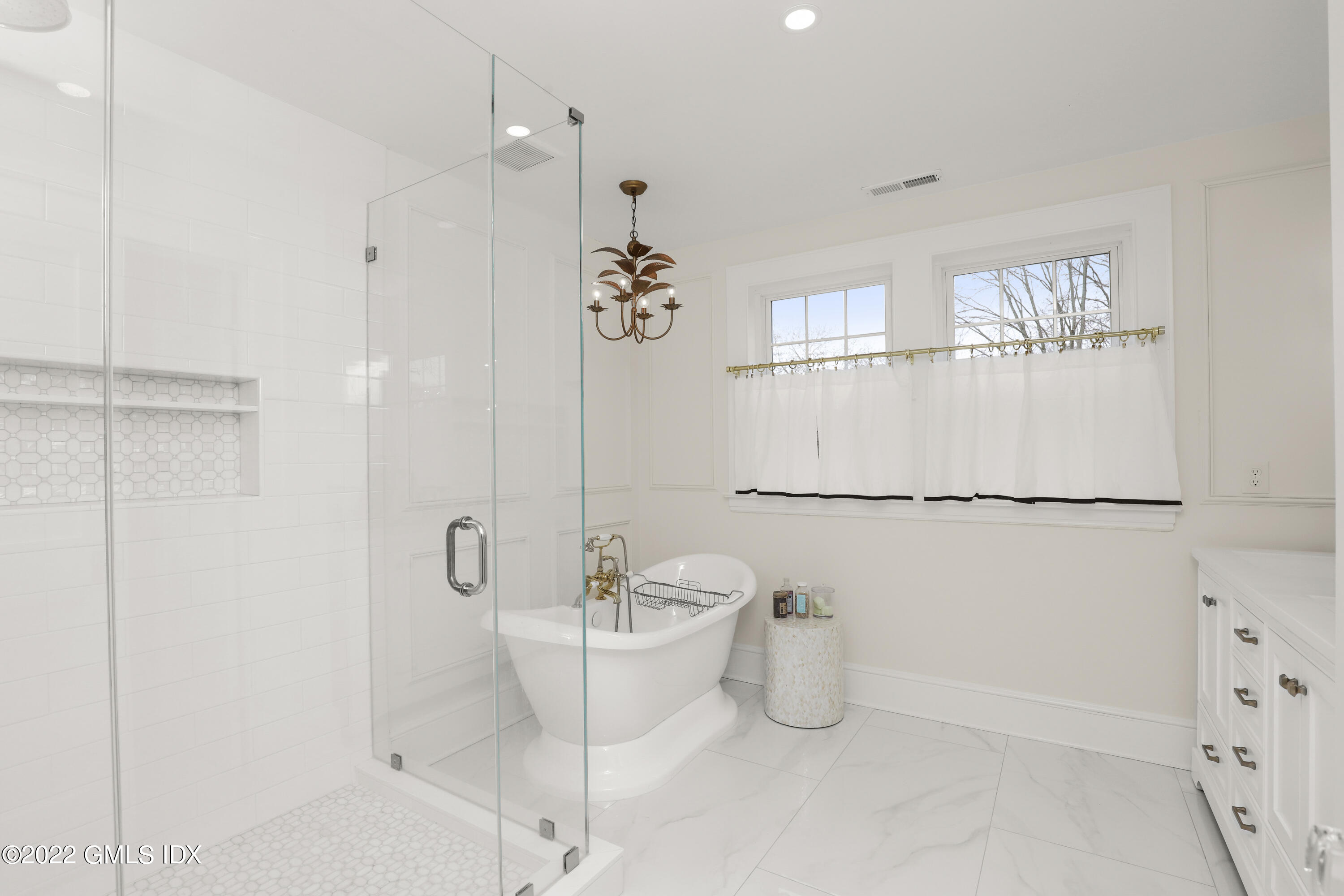 34 Hassake Road Old Greenwich, CT 06870 - Photo 13 of 34 34 Hassake Rd Old Greenwich CT-print-027