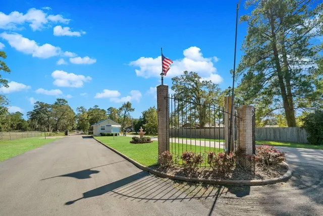$1,700 | 426 Candlelight Lane, Livingston, TX 77351