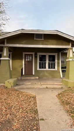 $725 | 115 St Francis Avenue, Unit 2, San Antonio, TX 78204