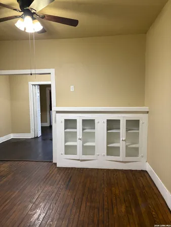 $725 | 115 St Francis Avenue, Unit 2, San Antonio, TX 78204