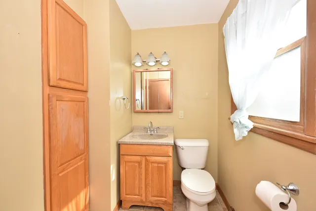 $354,900 | 635 East Price Avenue, Milwaukee, WI 53207