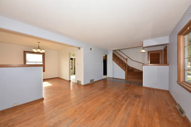 $354,900 | 635 East Price Avenue, Milwaukee, WI 53207