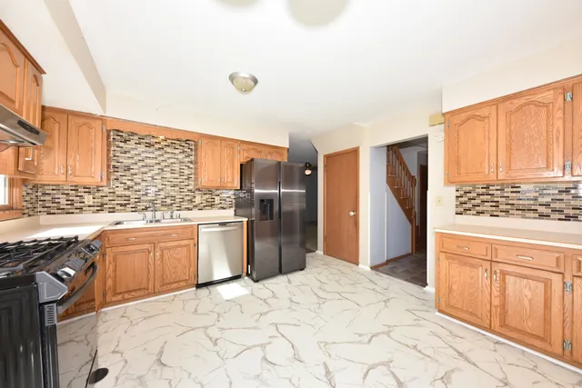 $354,900 | 635 East Price Avenue, Milwaukee, WI 53207