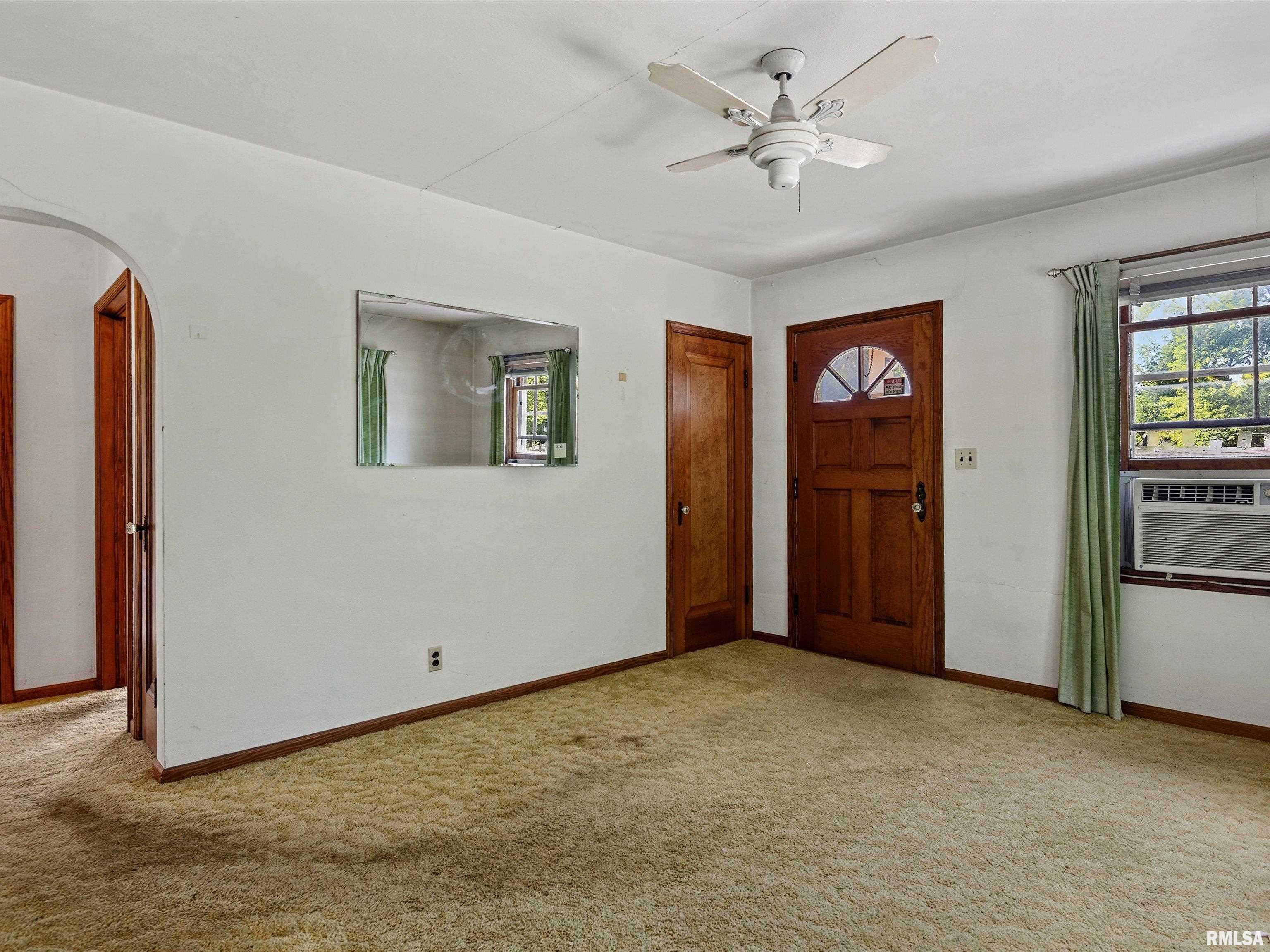 609 Wood Avenue Springfield, IL 62702 - Photo 7 of 30