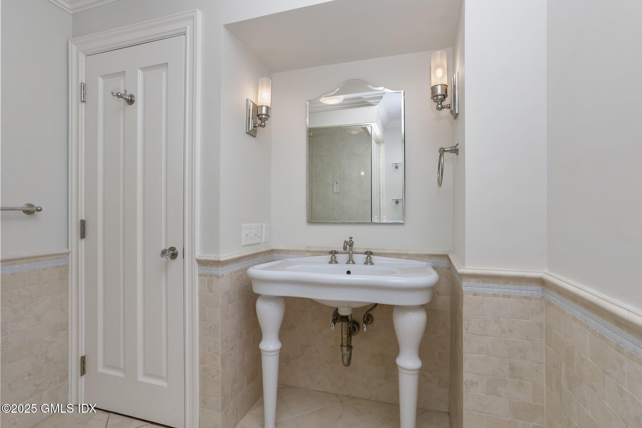 21 Prospect Street Greenwich, CT 06830 - Photo 19 of 28 25-web-or-mls-21-prospect-st