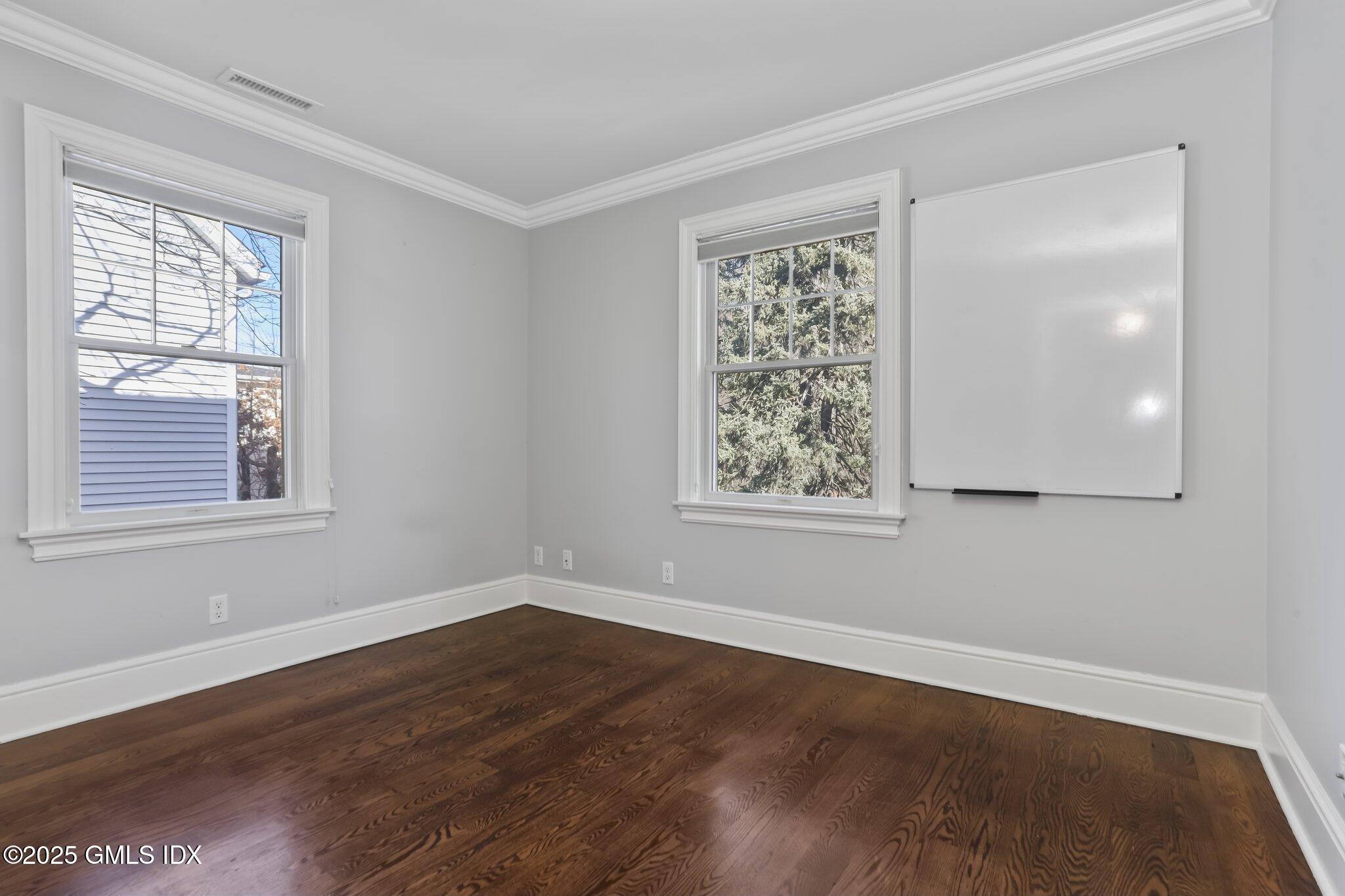 21 Prospect Street Greenwich, CT 06830 - Photo 21 of 28 19-web-or-mls-21-prospect-st