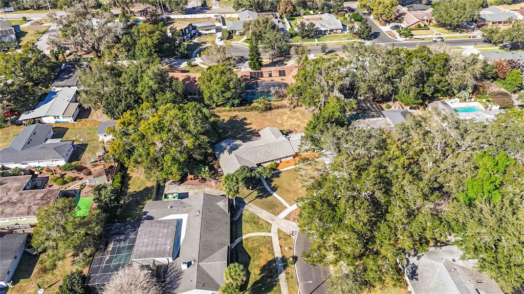924 Wald Road Orlando, FL 32806 - Photo 58 of 66 an aerial view of residential houses with outdoor space and trees