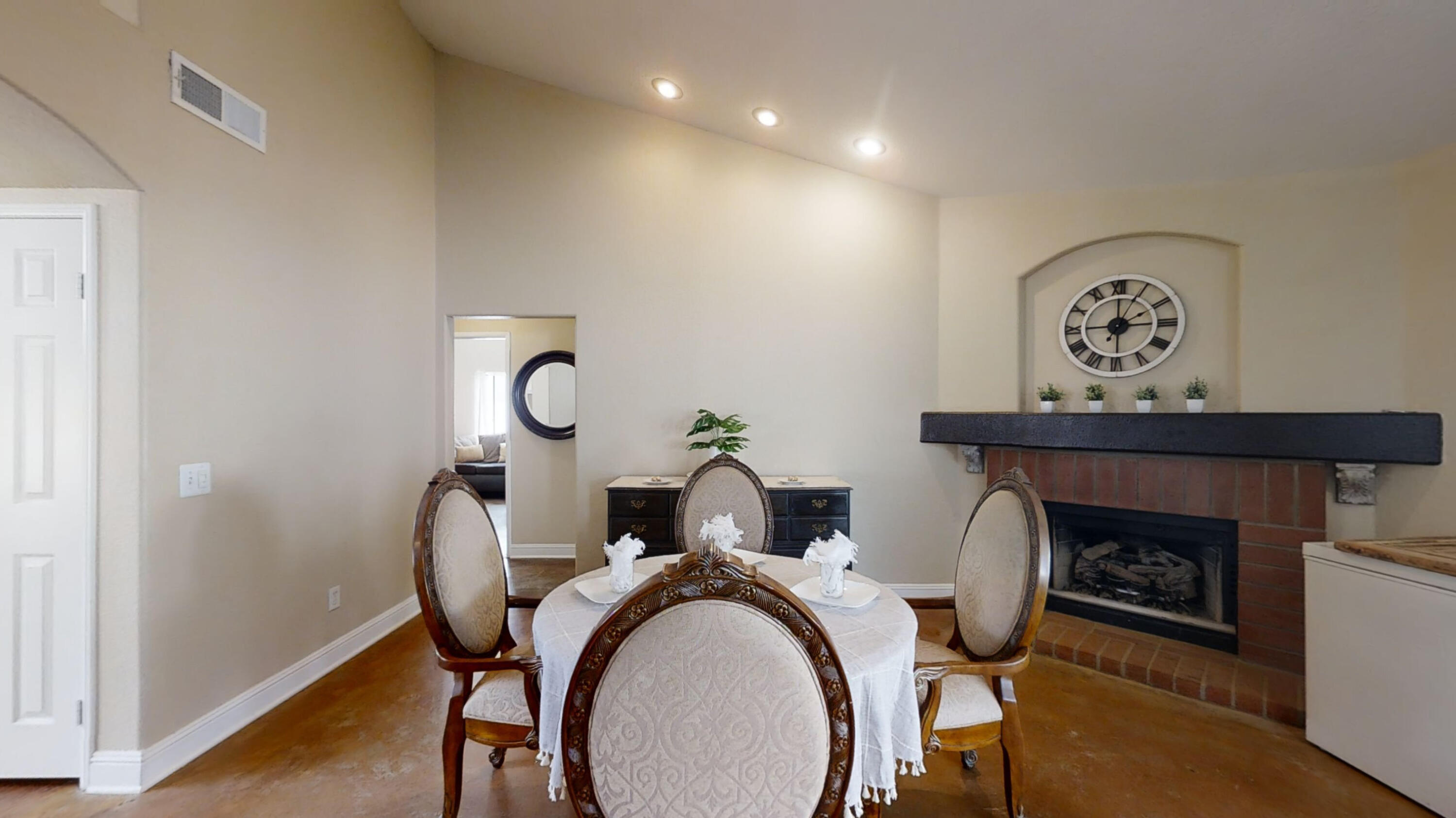 8633 Oakthorn Circle Riverside, CA 92508 - Photo 13 of 44 8633-Oakthorn-Dr-Riverside-CA-07222022_1