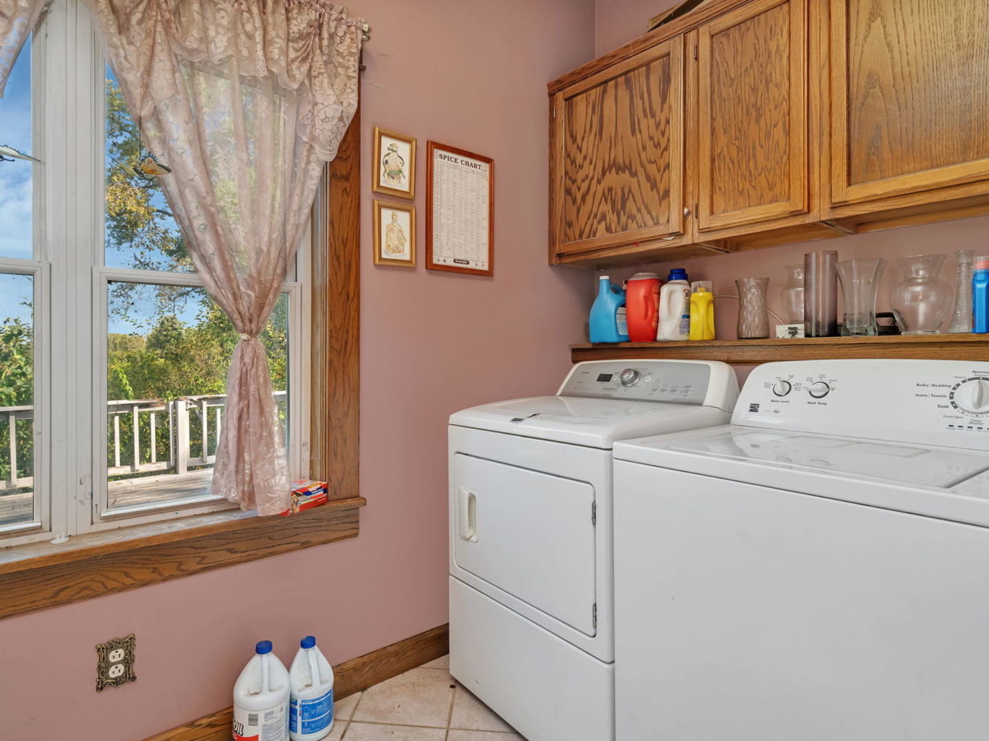 7140 East Huston Road Braceville, IL 60407 - Photo 13 of 34 a utility room with dryer and washer