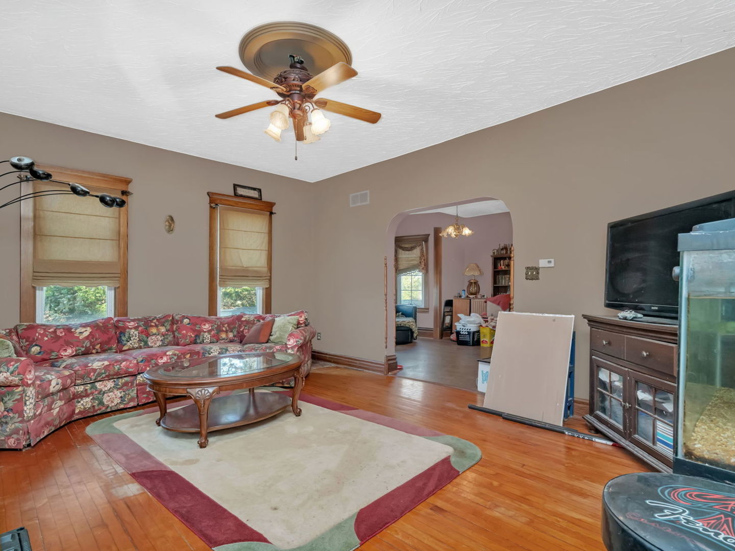7140 East Huston Road Braceville, IL 60407 - Photo 5 of 34 a living room with furniture and wooden floor