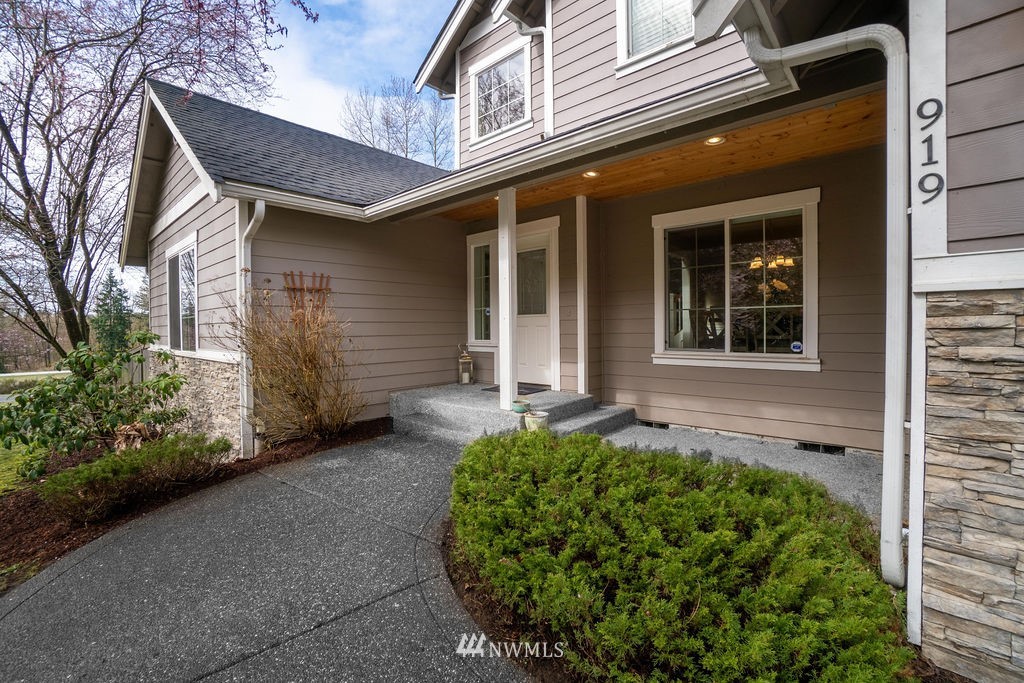 919 274th Place Northwest Arlington, WA 98223 - Photo 2 of 40