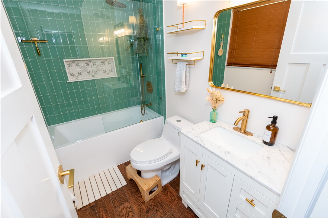 4102 Ridgetop Drive Bellbrook, OH 45305 - Photo 20 of 33 This thoughtfully designed bathroom offers a relaxing retreat.
