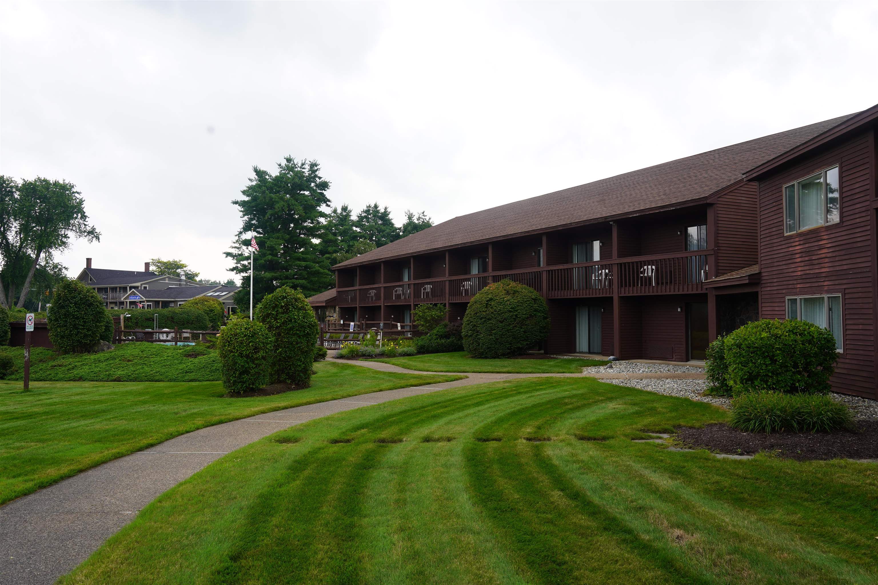 17 Harris Shore Road, Unit 512A Gilford, NH 03249 - Photo 3 of 14 Gallery Image 3