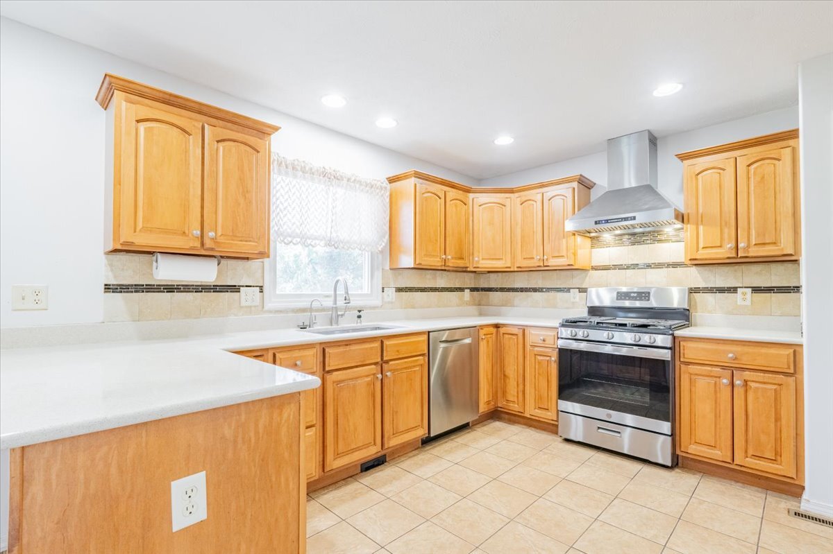 3001 Sable Oaks Road Bloomington, IL 61704 - Photo 11 of 57 Gallery Image 11