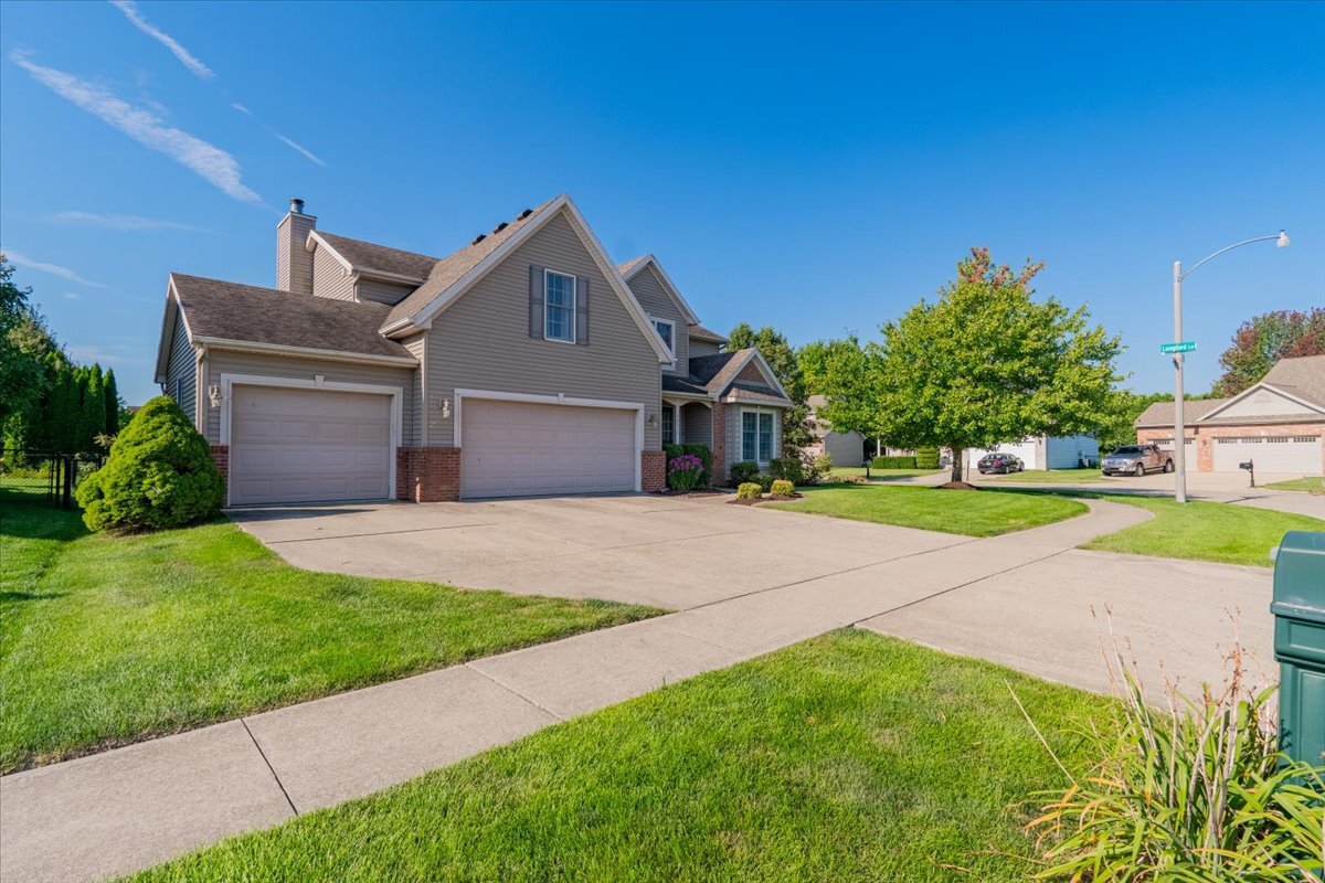 3001 Sable Oaks Road Bloomington, IL 61704 - Photo 2 of 57 Gallery Image 2
