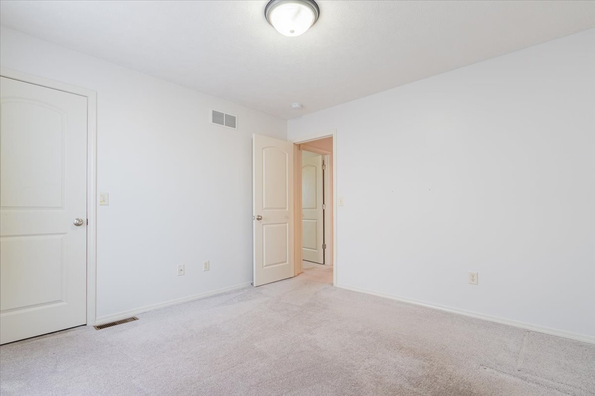 3001 Sable Oaks Road Bloomington, IL 61704 - Photo 37 of 57 Gallery Image 37