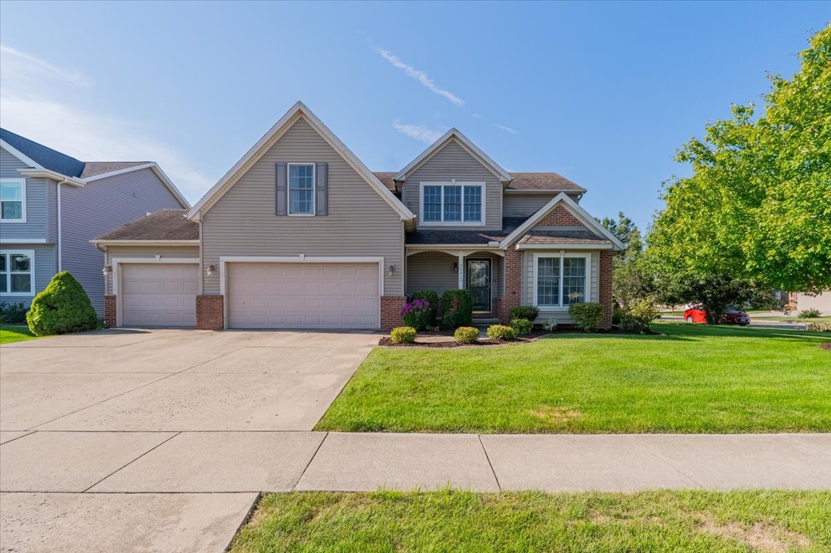 3001 Sable Oaks Road Bloomington, IL 61704 - Photo 4 of 57 Gallery Image 4