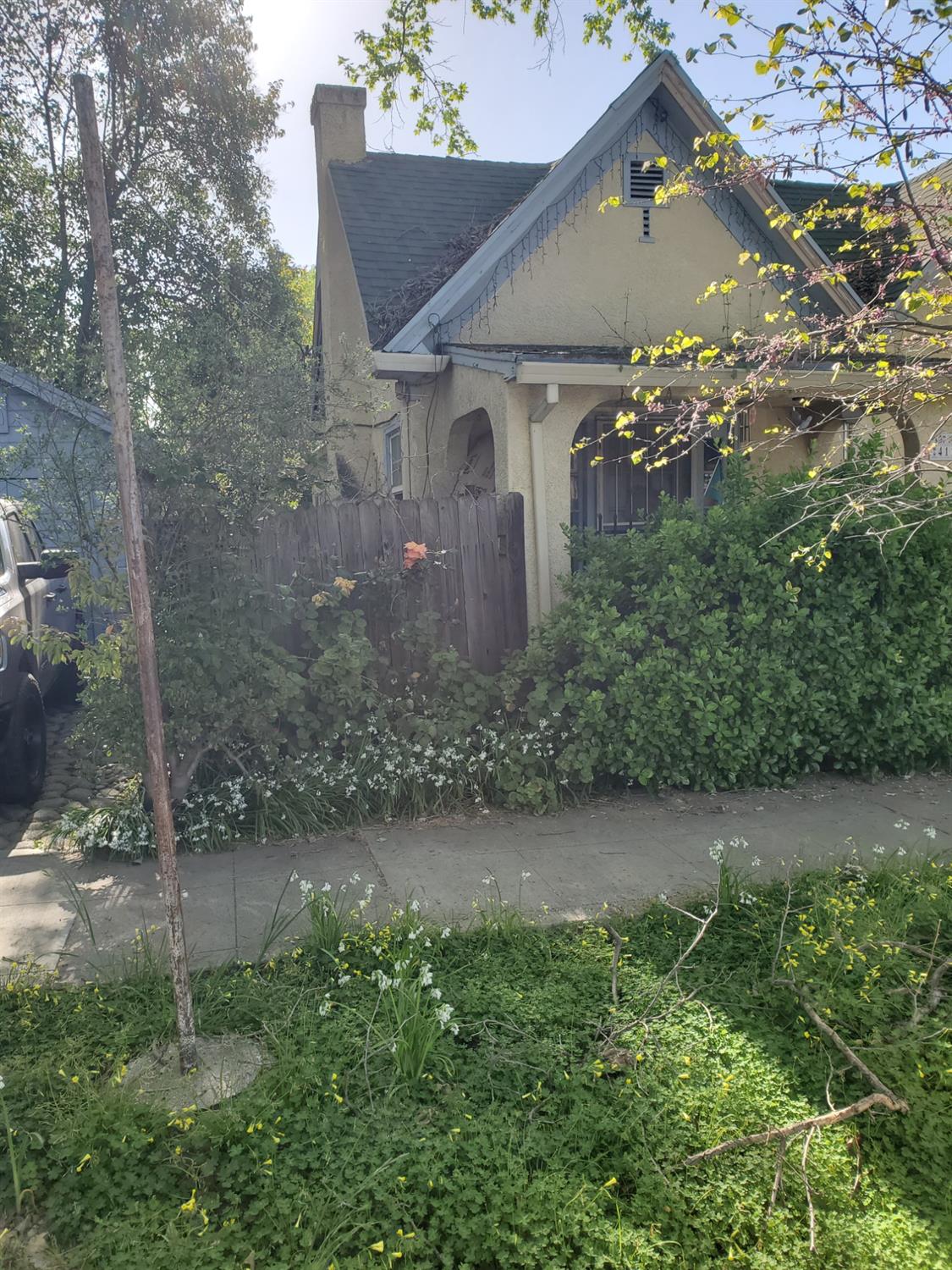 411 Alhambra Boulevard Sacramento, CA 95816 - Photo 1 of 1