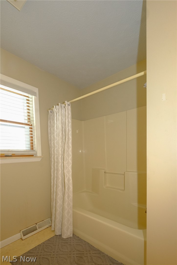 4250 Stoney Ridge Road Avon, OH 44011 - Photo 18 of 29