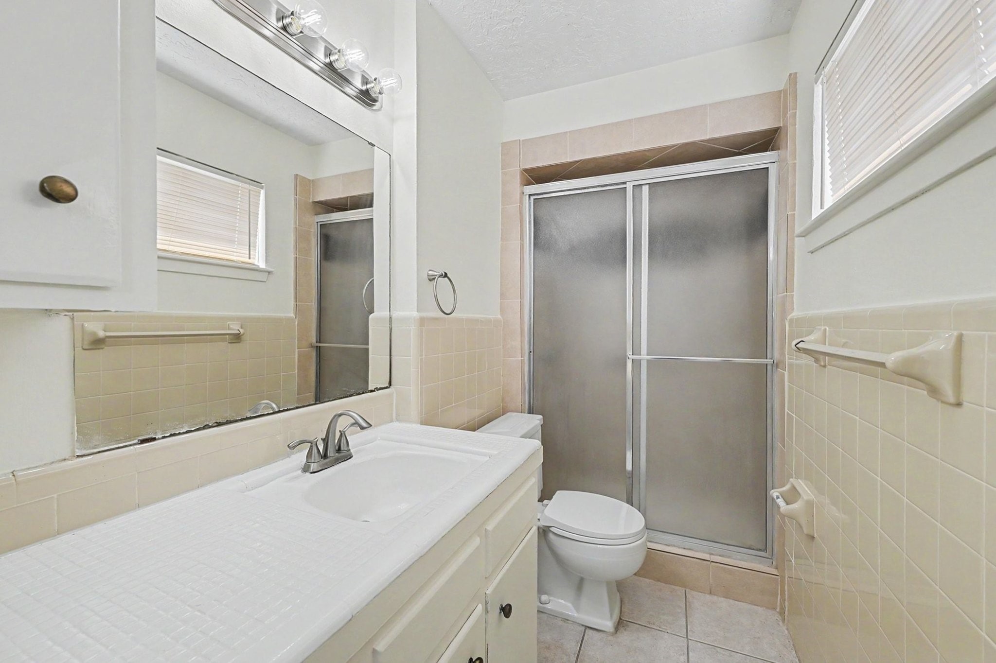 9315 Val Verde Street Houston, TX 77063 - Photo 18 of 27