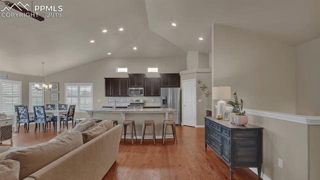 10525 Slumber Ridge Way Colorado Springs, CO 80908 - Photo 7 of 36