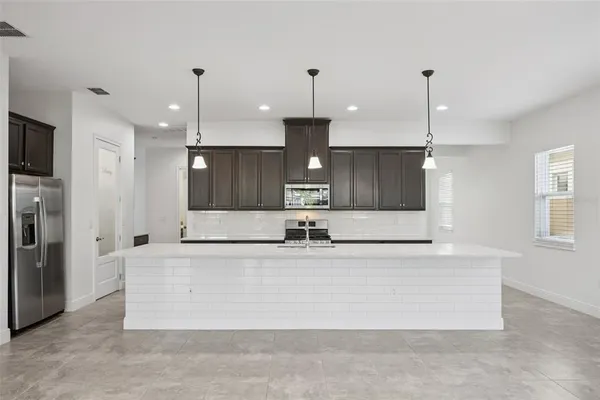 $529,900 | 5013 East Fountainwood Drive, St. Cloud, FL 34772