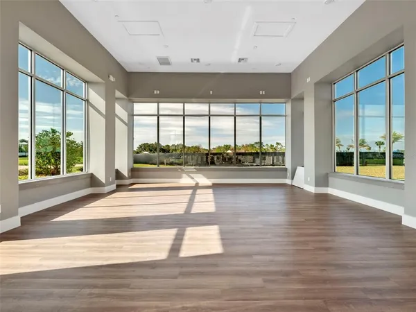 $529,900 | 5013 East Fountainwood Drive, St. Cloud, FL 34772