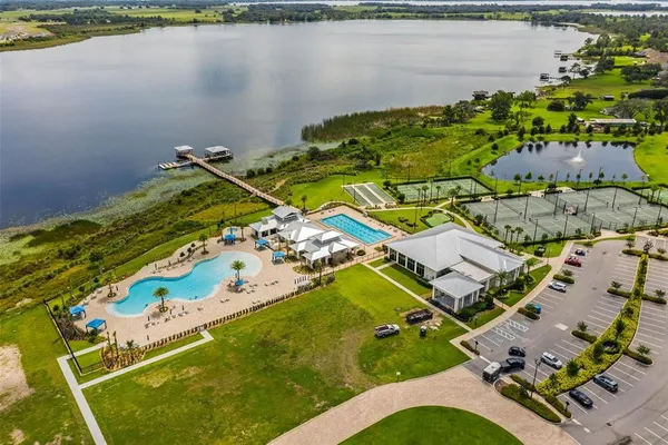 $529,900 | 5013 East Fountainwood Drive, St. Cloud, FL 34772