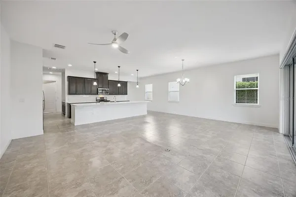 $529,900 | 5013 East Fountainwood Drive, St. Cloud, FL 34772