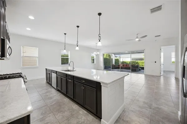 $529,900 | 5013 East Fountainwood Drive, St. Cloud, FL 34772