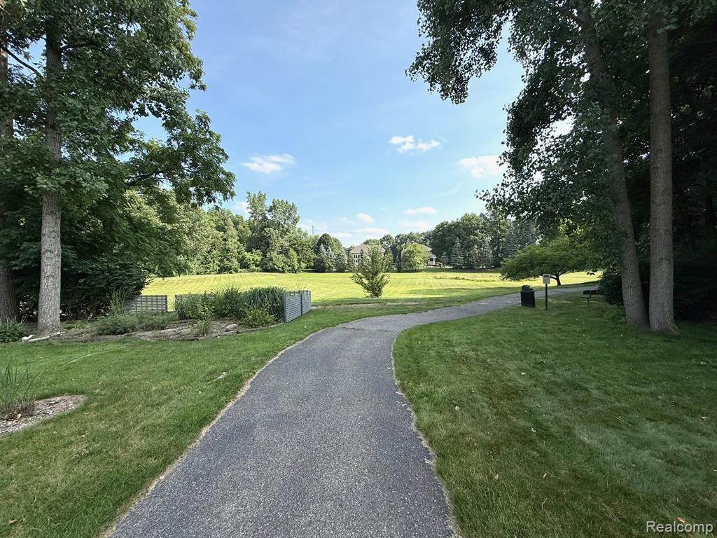 1212 Harvard Drive Rochester, MI 48307 - Photo 49 of 55